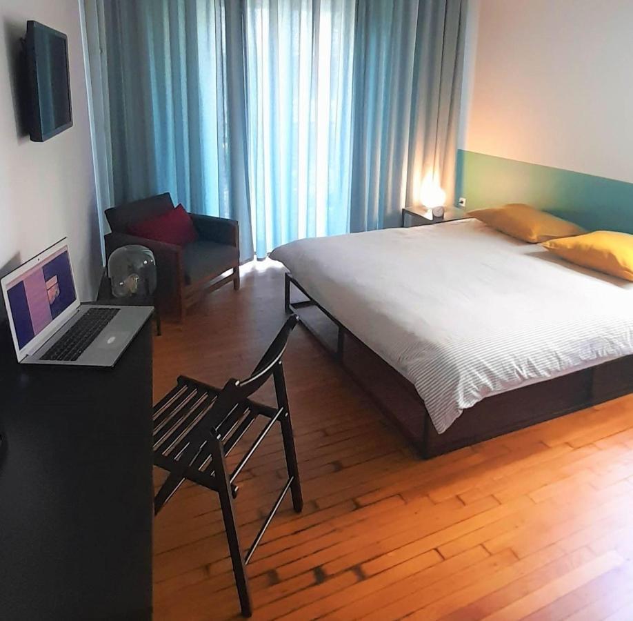 Stylish, Modern Apartment In Athens City Centre. Экстерьер фото